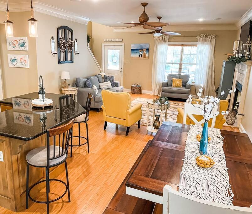Pet Friendly Tranquil Cottage With Fire-Pit And Seasonal Hot Tub Sept-March Minutes To Beaches Dauphin Island Zewnętrze zdjęcie