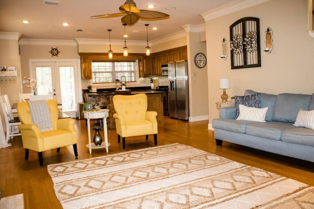 Pet Friendly Tranquil Cottage With Fire-Pit And Seasonal Hot Tub Sept-March Minutes To Beaches Dauphin Island Zewnętrze zdjęcie
